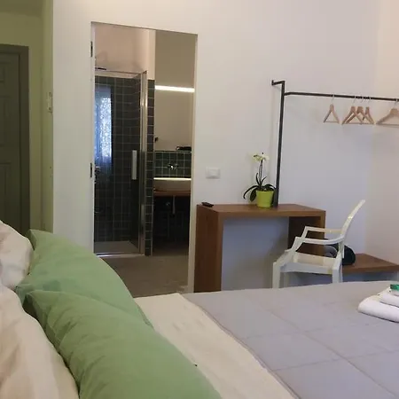 La Veranda Sul Giardino Bed & Breakfast